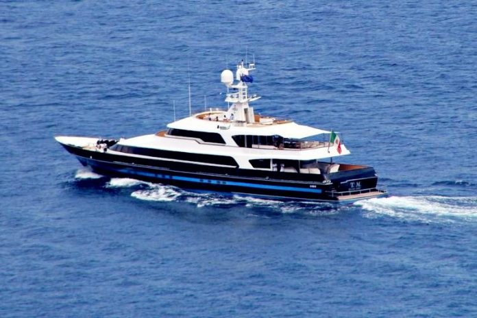 Lo yacht T.M. Blue One dello stilista Valentino