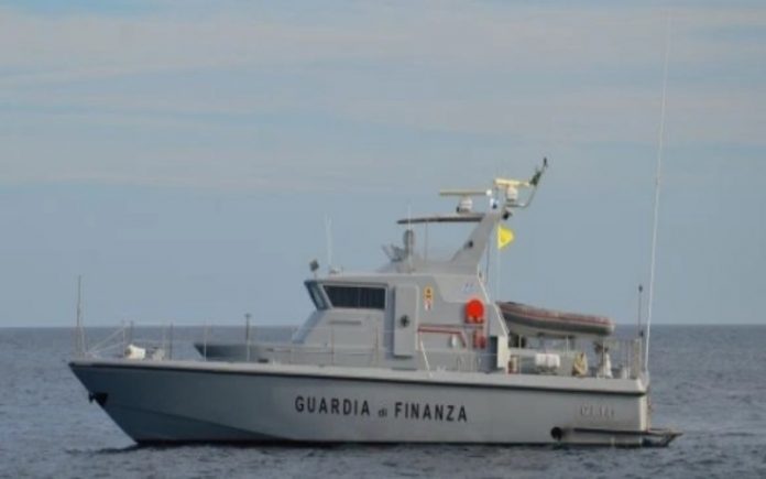 guardia di finanza soccorre pattini villapiana