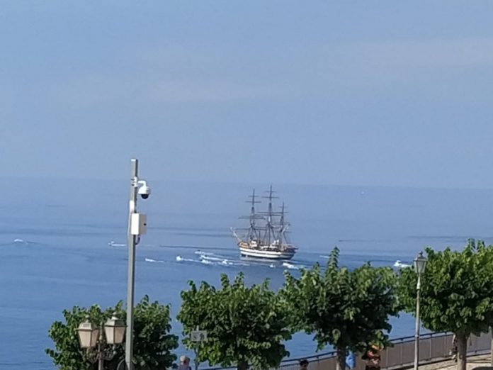 nave amerigo vespucci a san lucido