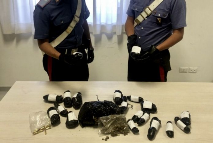 sequestro droga e munizioni