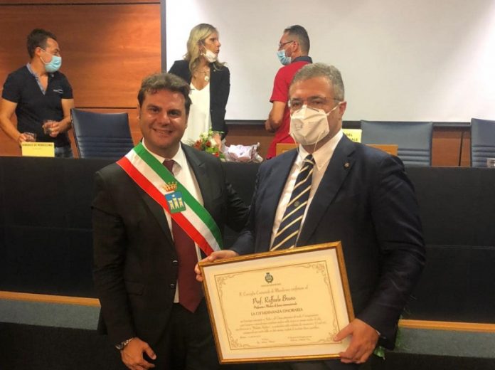 cittadinanza onoraria mendicino prof bruno