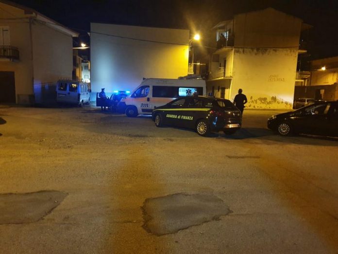 gizzeria seggio elettorale guardia di finanza