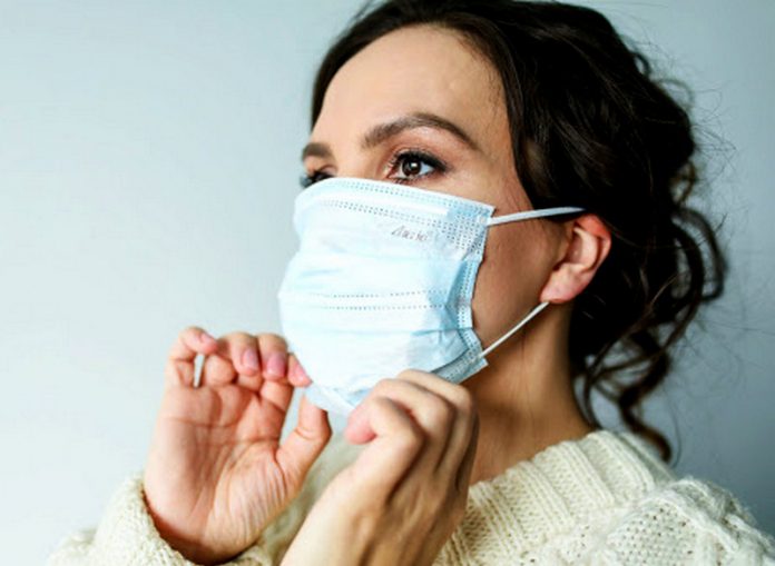 mascherina riduce rischio contagio