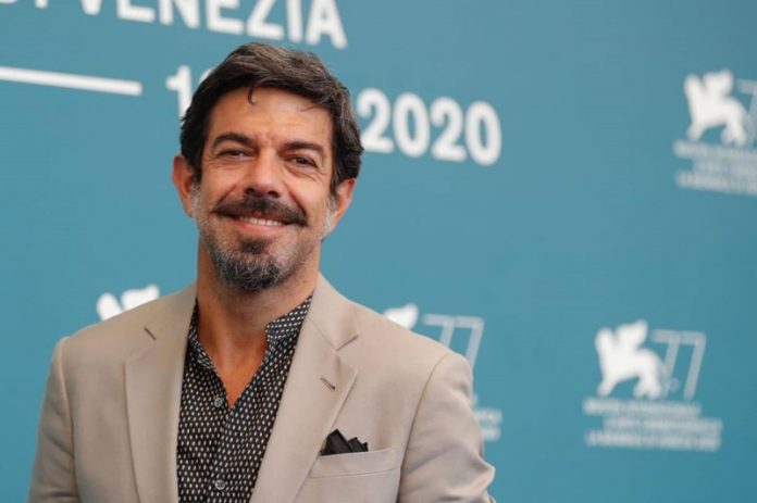 cittadinanza onoraria pierfrancesco favino