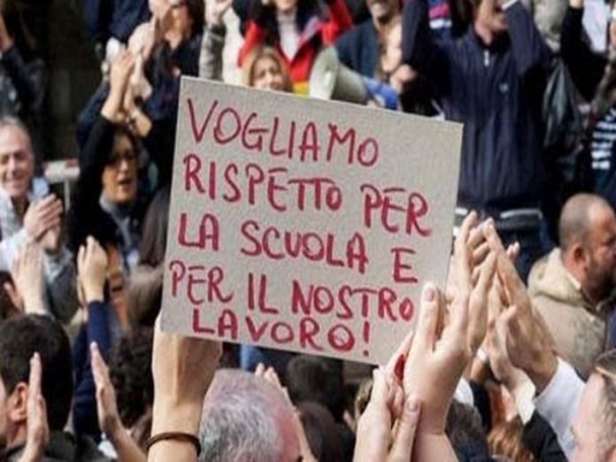 protesta-docenti-scuola ok