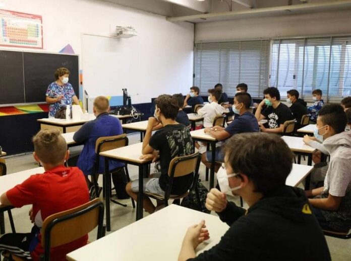 riaprono elementari e medie Calabria