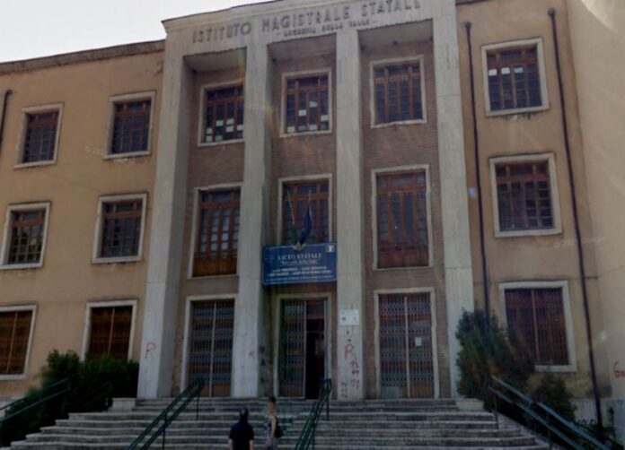 cosenza Istituto scolastico secondario 