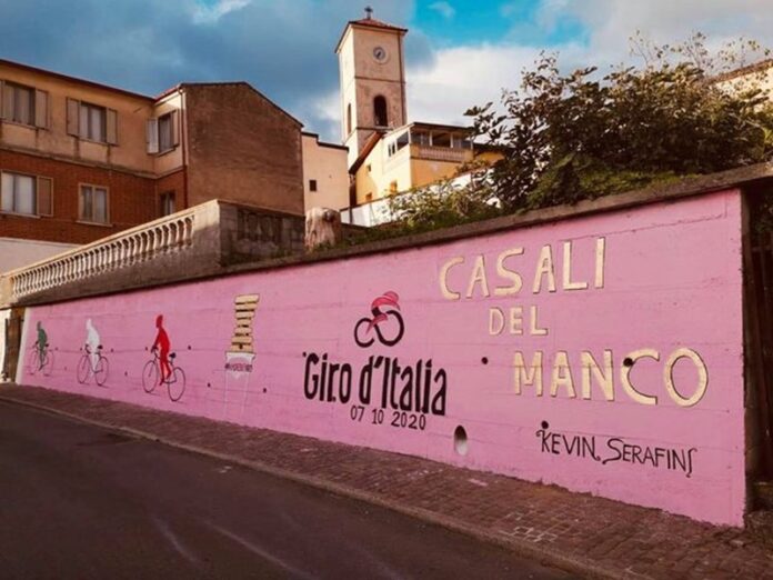 murales a Casali del Manco giro d'italia