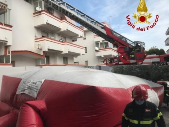 ragazzo minaccia il suicidio salvato dai vigili del fuoco