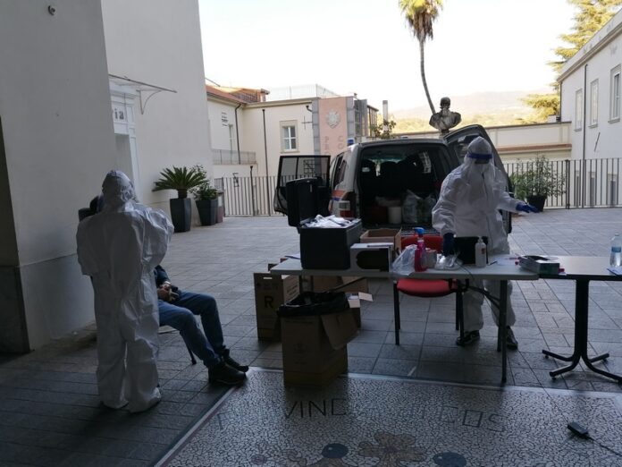 tamponi dipendenti provincia cosenza