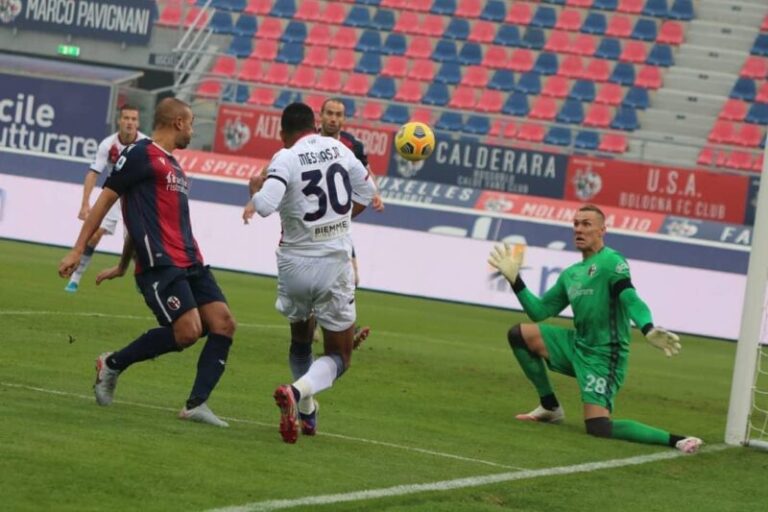 Bologna – Crotone, pitagorici ancora a secco di vittorie