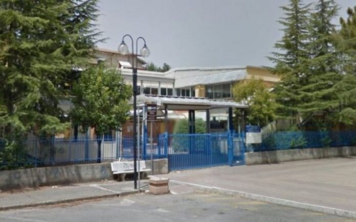 Scuola Castrolibero chiusa Covid