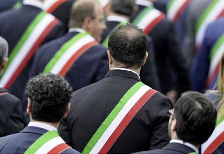 sindaci fascia tricolore