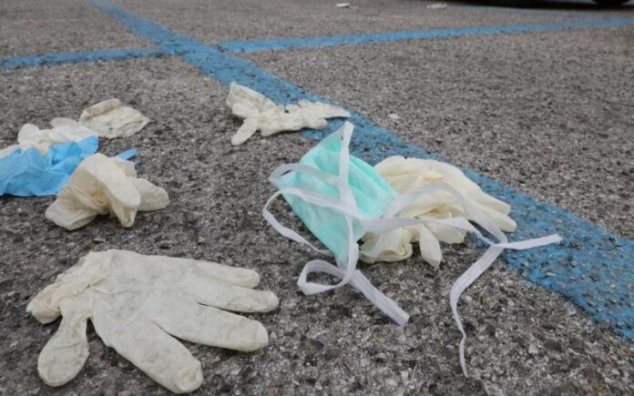 inquinamento mascherine e guanti