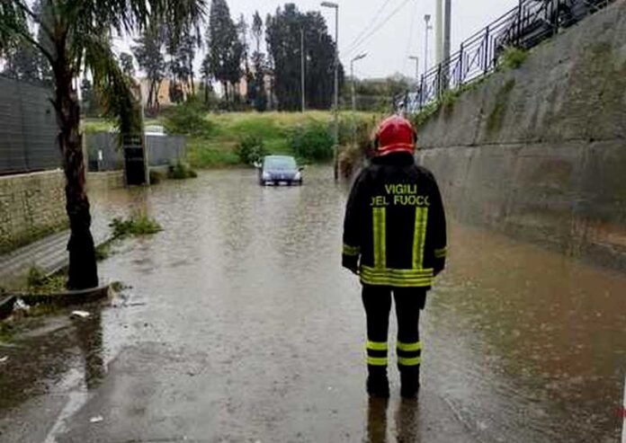 maltempo reggio allgamento vigile del fuoco