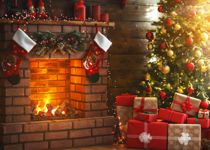 natale albero camino