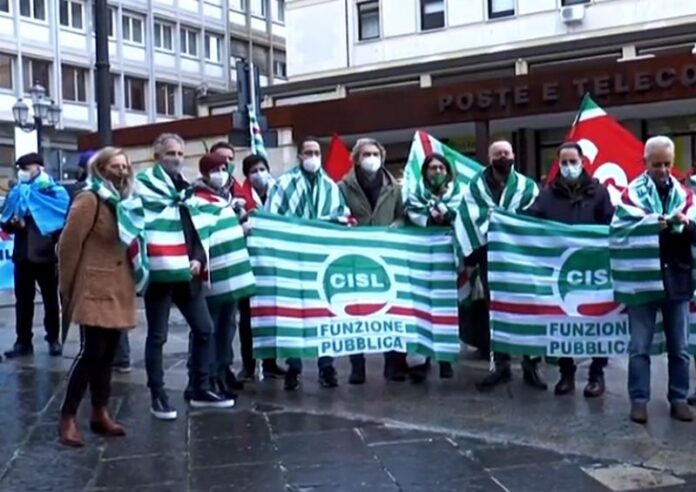 protesta dipendenti pubblici calabria