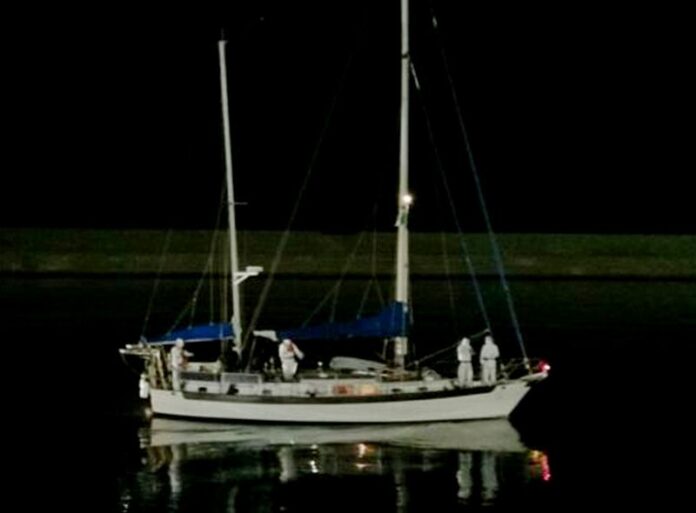 sbarco migranti capo rizzuto