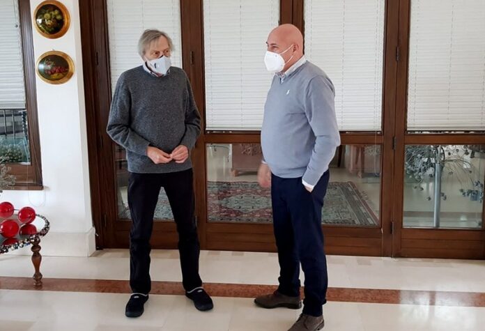 incontro strada voce crotone