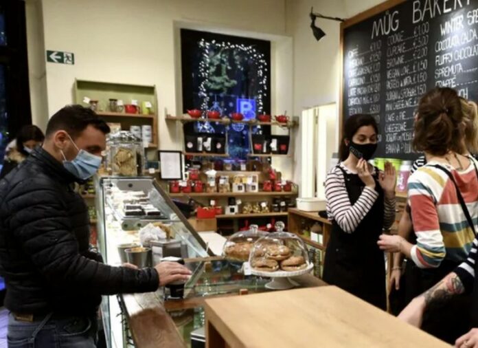 zona gialla bar e ristoranti aperti