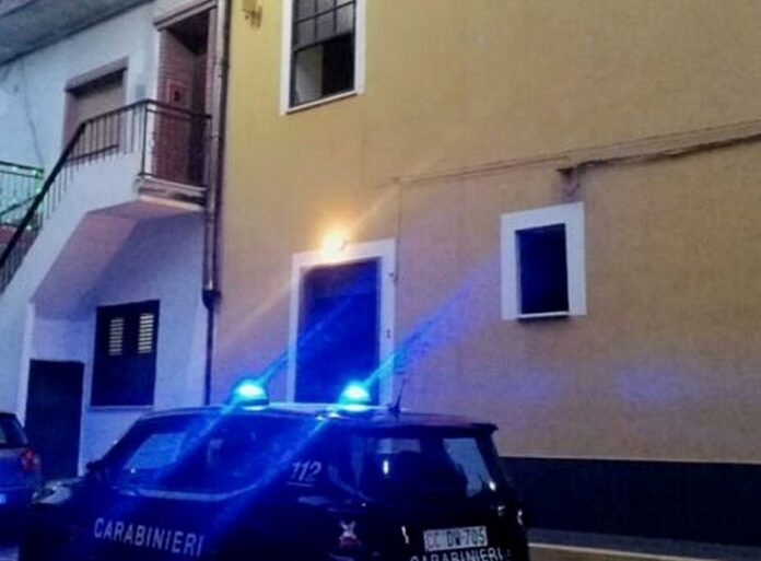 carabinieri crotone intossicati braciere