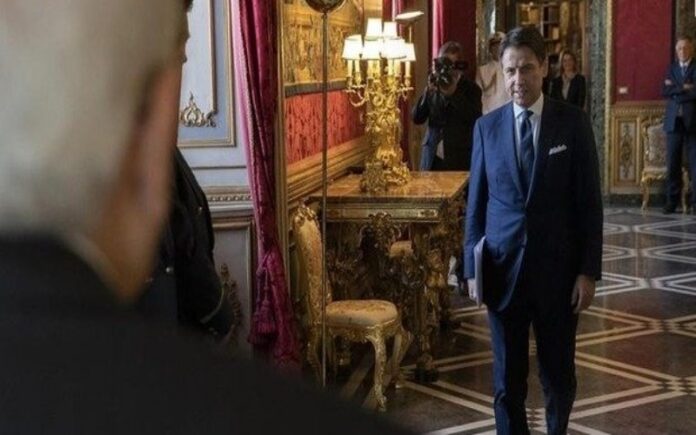 conte al quirinale per le dimissioni