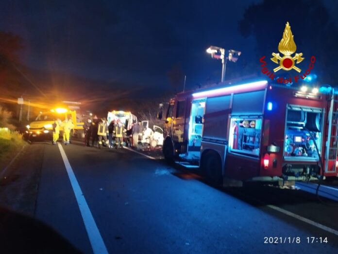 incidente stradale san nicola arcella ragazza muore