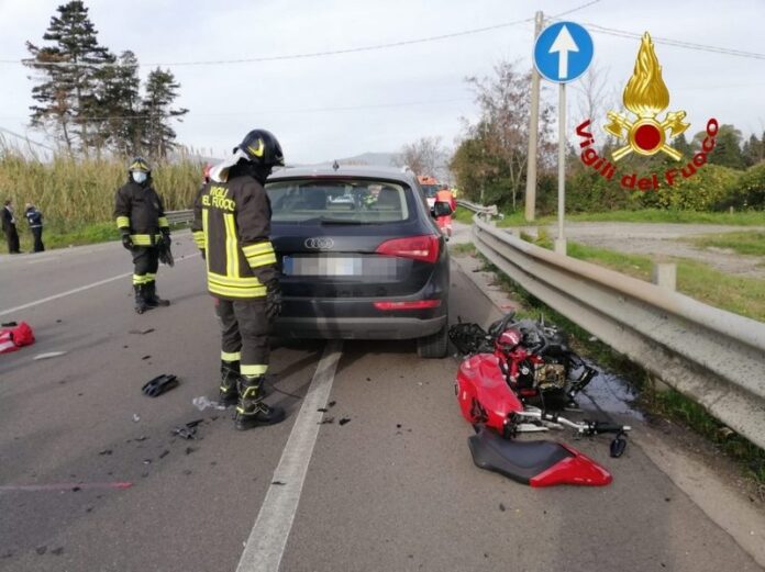 morto ss18 scontro auto moto