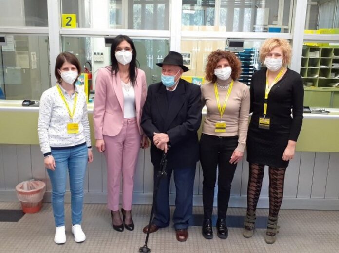 carta postepay nonno 101 anni