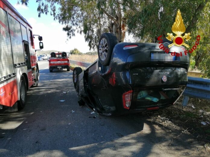 incidente stradale sellia marina