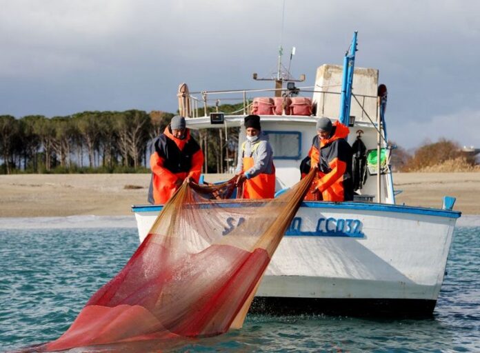 pesca con la sciabica della sardella