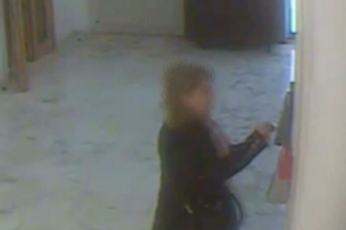 timbra e scappa dottoressa Cosenza