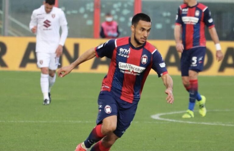 insulti razzisti Adam Ounas