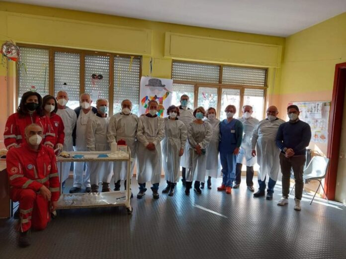 Saracena_Vaccinazioni_Volontari e medici