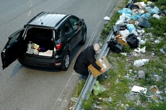 fototrappole rifiuti