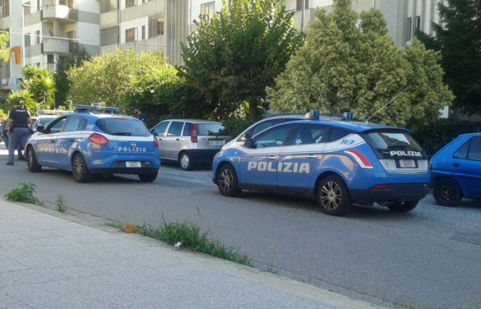 poliziotti aggrediti a Catanzaro