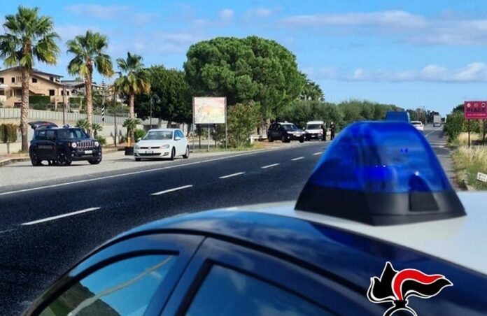 posto di blocco carabinieri riace