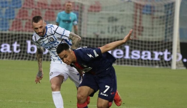 Crotone – Inter 0-2. Neroazzurri ad un passo dallo scudetto
