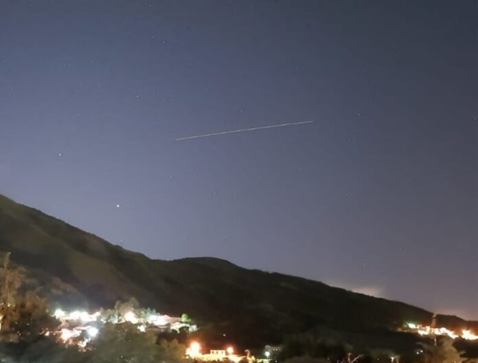 Starlink satelliti spaziali Cerisano