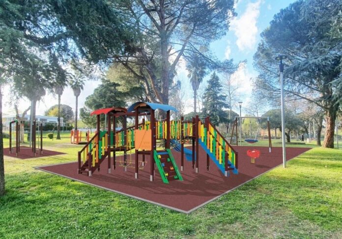 giochi e arredi ecosostenibili parco Nicholas Green