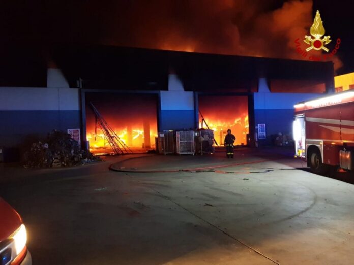 incendio calabra maceri