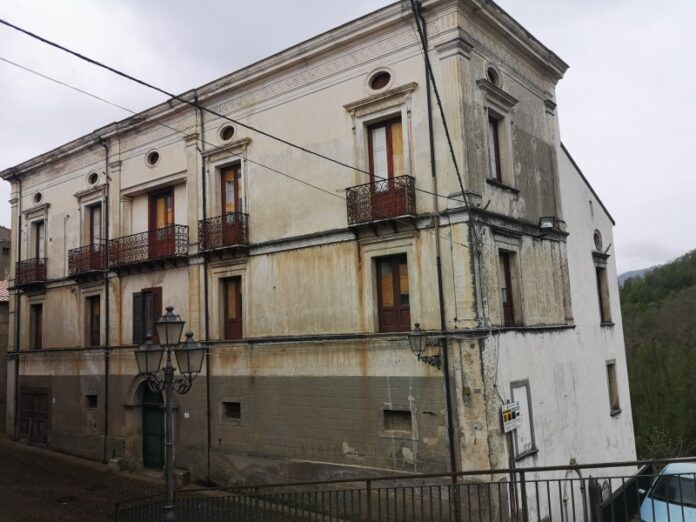 palazzo jole santelli Malito