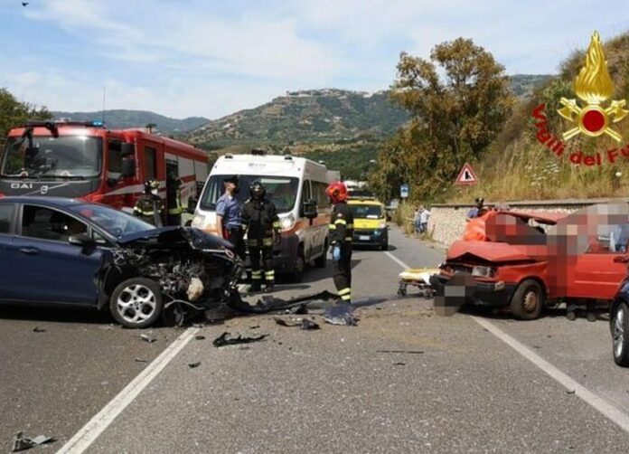 soverato incidente statale 106