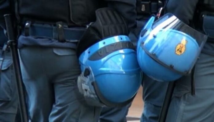 ultras catanzaro feriscono tifosi reggina