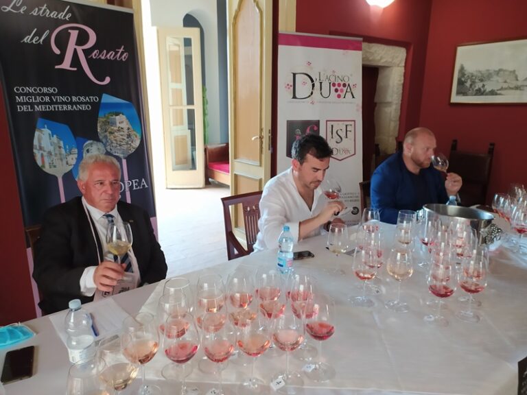 giuria per il miglior rosato
