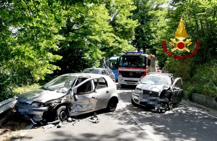 san pietro apostolo incidente stradale
