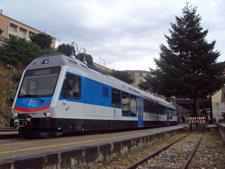 ferrovie della calabria treno