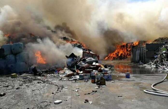 incendio azienda rifiuti