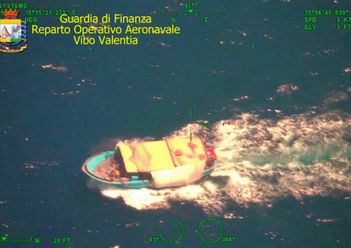 peschereccio migranti melito