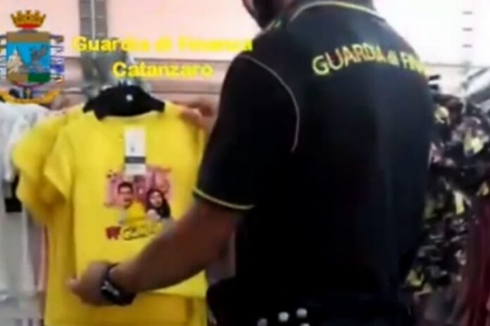 sequestro capi abbigliamento Lamezia
